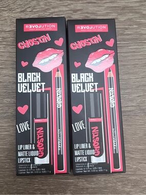 Revolution Ghostin Black Velvet Lip Liner & Matte Liquid Lipstick